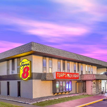 Hotel Super 8 By Wyndham Windsor/Madison North Esterno foto