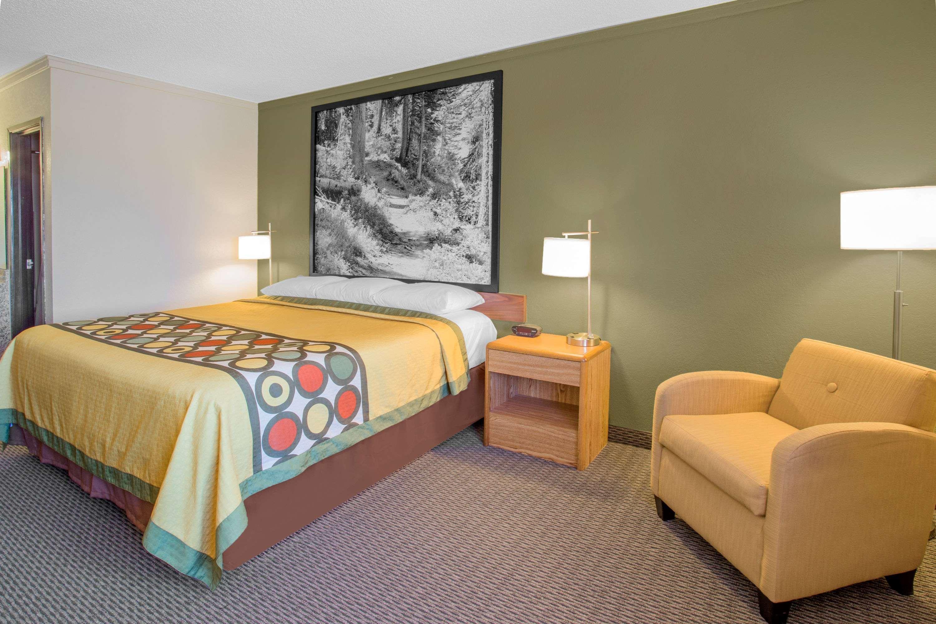 Hotel Super 8 By Wyndham Windsor/Madison North Esterno foto