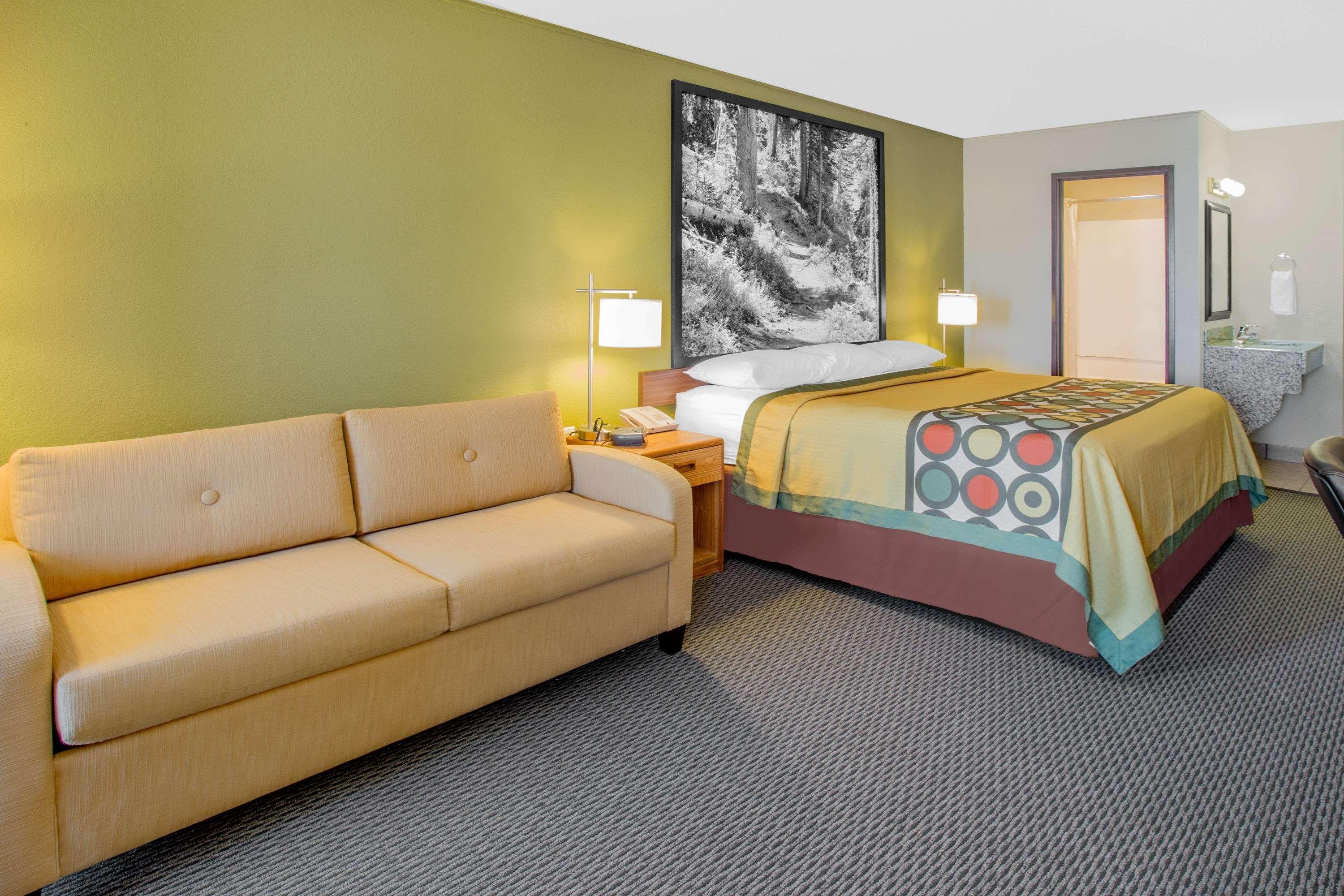 Hotel Super 8 By Wyndham Windsor/Madison North Esterno foto