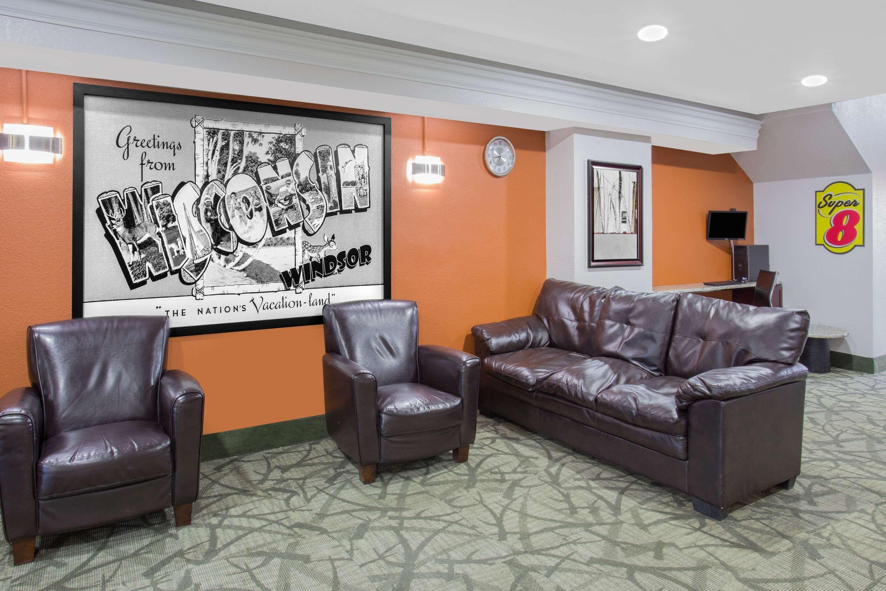 Hotel Super 8 By Wyndham Windsor/Madison North Esterno foto